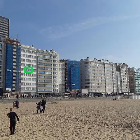 Met Zeezicht Apartamento